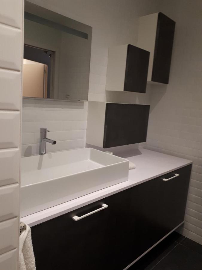 Galerie Angle3 Apartment Кимпер Екстериор снимка