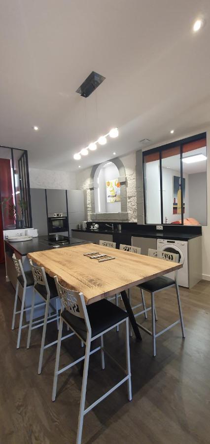 Galerie Angle3 Apartment Кимпер Екстериор снимка