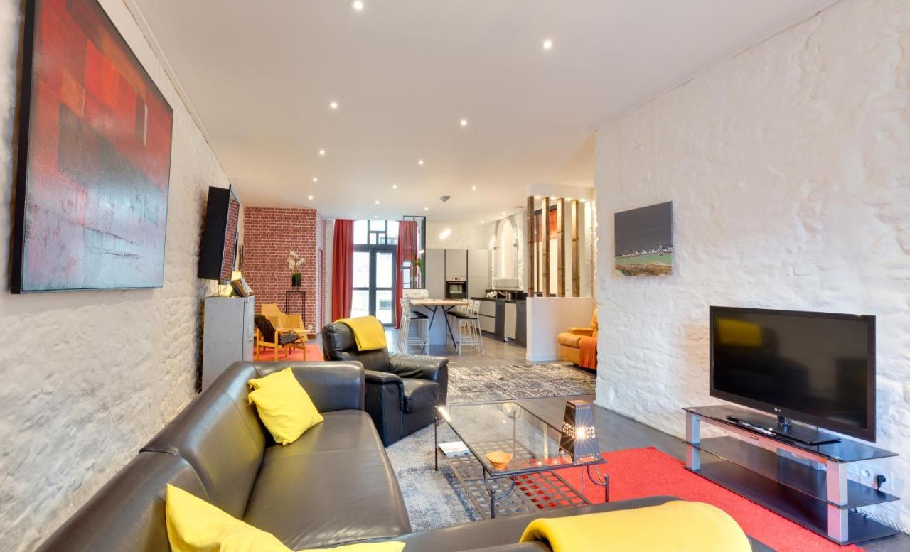 Galerie Angle3 Apartment Кимпер Екстериор снимка